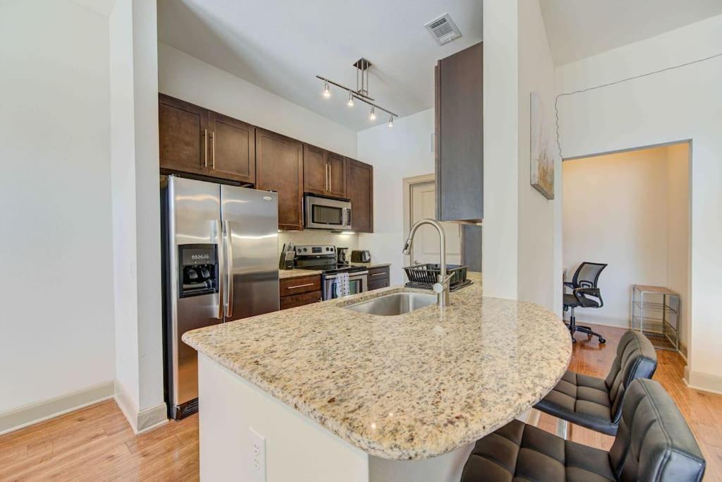 Cozy Apt Nrg Pool,Wi-Fi, Free Parking, Petsok! Houston Exterior foto